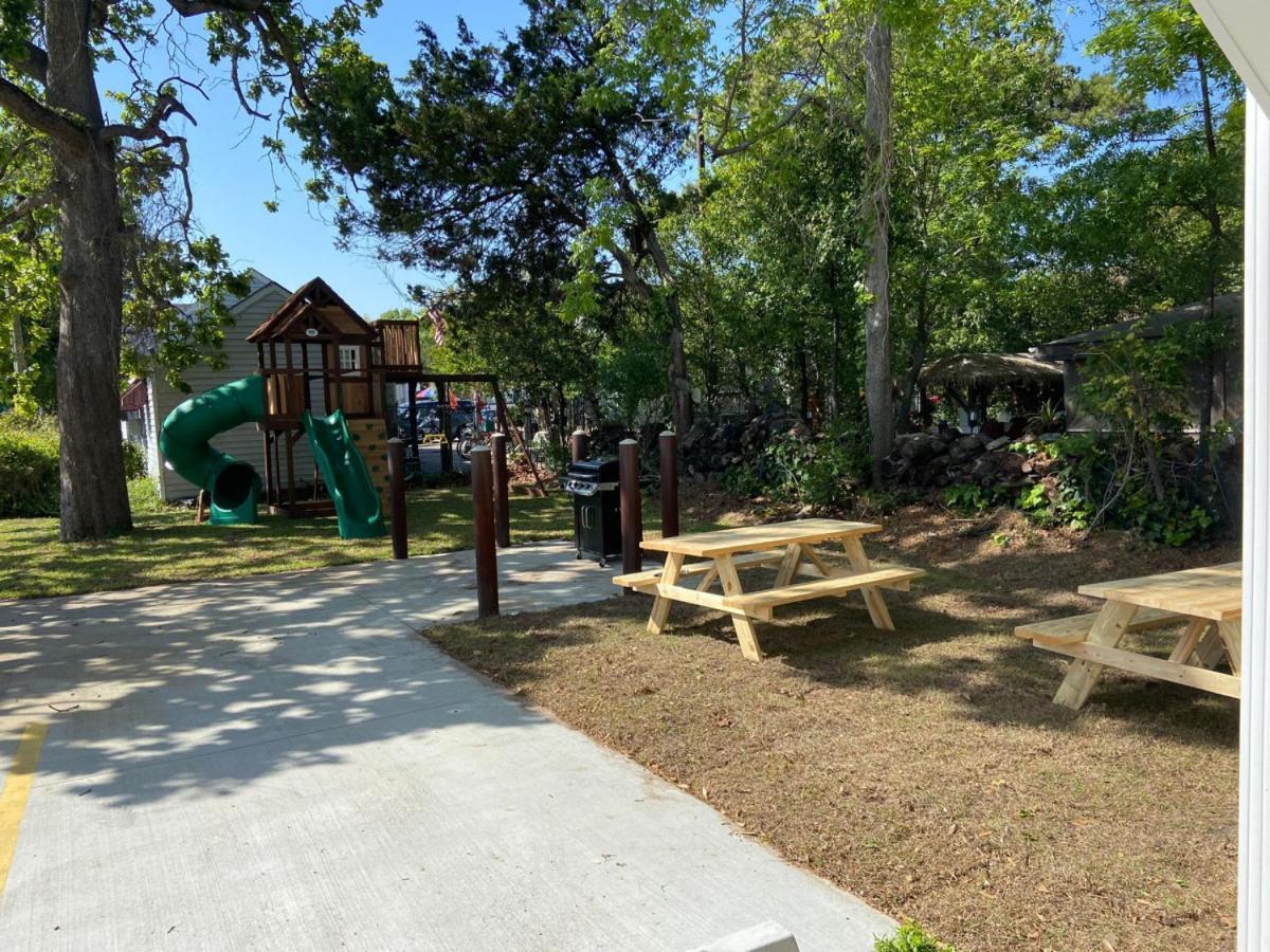 Lovely 4Br Haven King Beds Steps 2 Beach Parking Apartment I Myrtle Beach Exterior photo